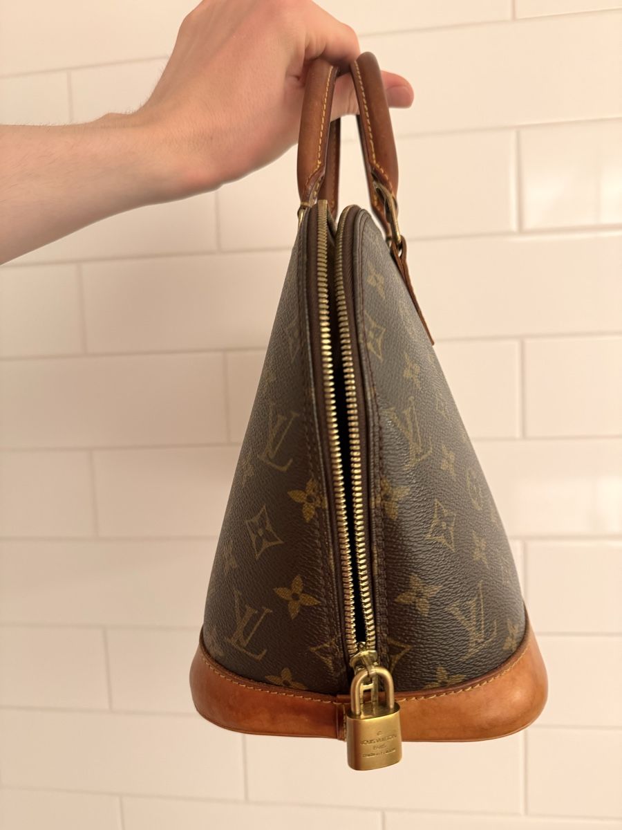 Louis Vuitton Sacs femmes: LOUIS VUITTON ALMA MONOGRAM PM – D'occasion à Basel par tomsfashion01 1