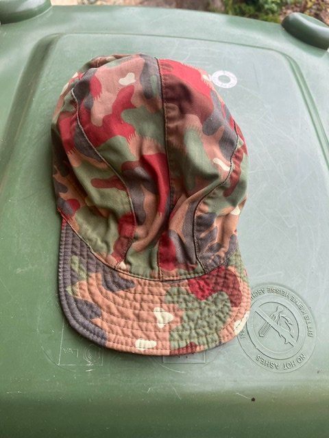 Schweizer Armee Uniformen: Original Schweizer Armee Sommerkäppi – Gebraucht aus Hersberg von Jeep56