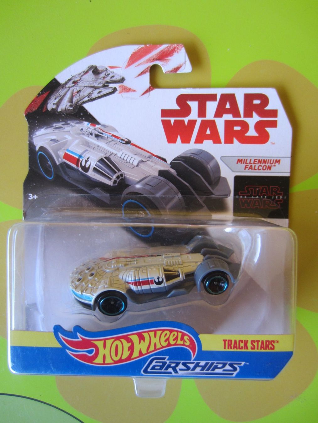 Hot Wheels Modellini d'auto: Hot Wheels Millenium Falcon Modellauto Fabrikneu – Nuovo e nell'imballaggio originale da Sursee venduto da Tschiger