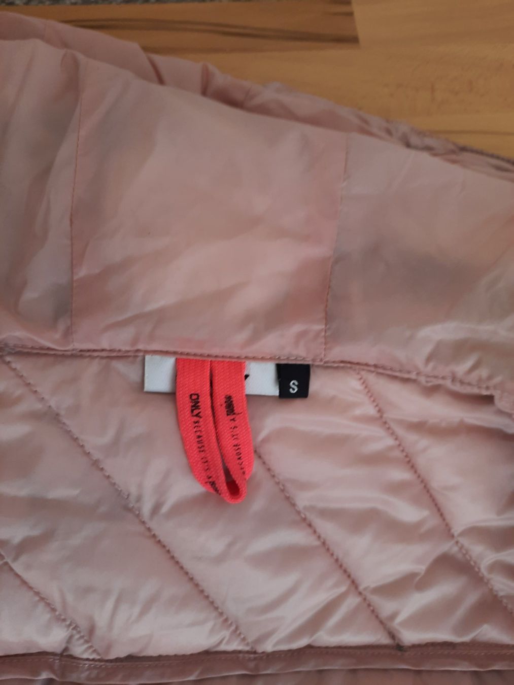 Only Giacche: Damen Jacke, wattiert, Grösse S – Usato da Ibach venduto da urs_sl5h 3