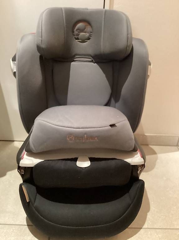 Seggiolini per auto: Kindersitz CYBEX Juno M-Fix (max. 18 kg) – Usato da St. Pantaleon venduto da MrTFox 2