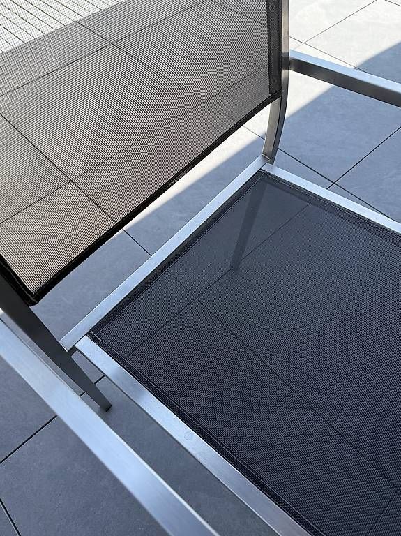 Tischset: Edelstahl Tisch und 6 Stühle – Gebraucht aus Tenniken von Dani_4414 3
