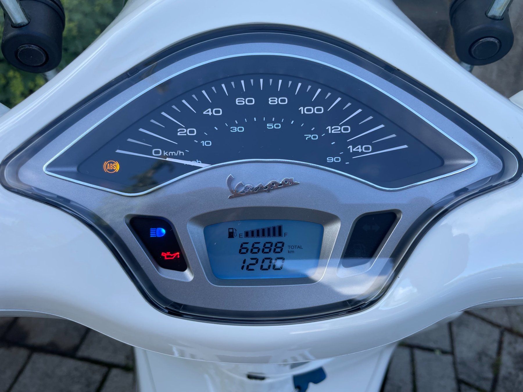 Vespa Scooter: Vespa Primavera 125ccm – Usato da Bäretswil venduto da Tza12 7