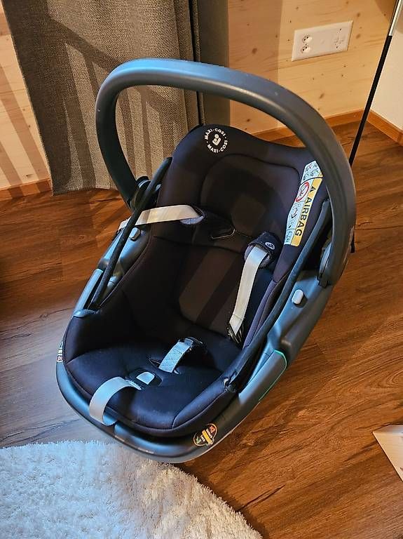 Maxi-Cosi Marsupi portabebè: Maxi-Cosi Babyschale – Usato da Bristen venduto da MiGisler