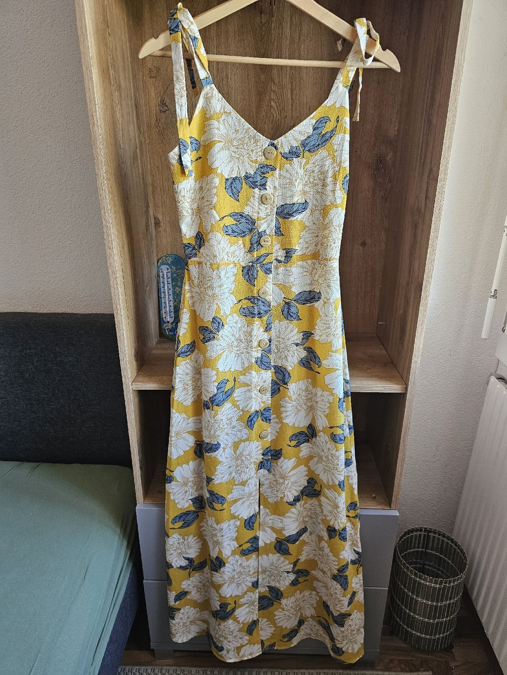 Kleider: Kleid mit Blumenmuster Grösse S NEU – Neu (gemäss Beschreibung) aus Willisau von ber_jk2k