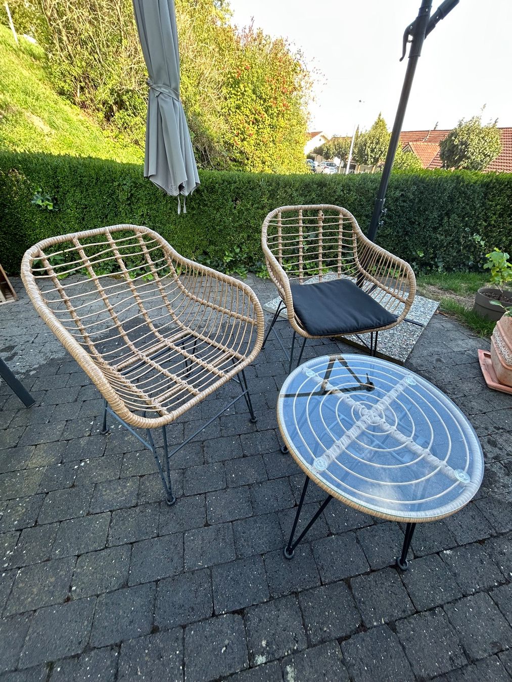 Set de table et chaises: Ratan Set mit Tisch – D'occasion à Egolzwil par yildiz77
