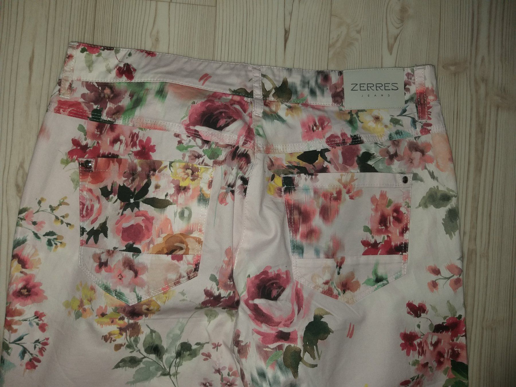 Hosen: ZERRES  Pantalon / Hose 7/8   Taille / Grosse 40 CH – Gebraucht aus Cossonay-ville von Super-Price-Quality 5
