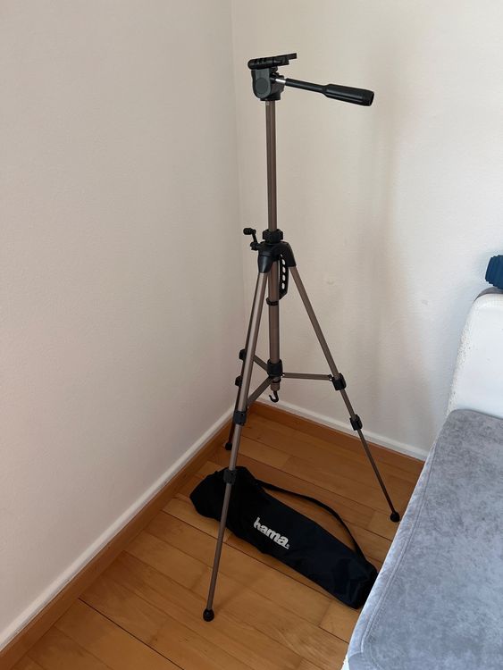 Stativ für Kameras hama (Gebraucht) in Wil SG für CHF 13 – mit ...