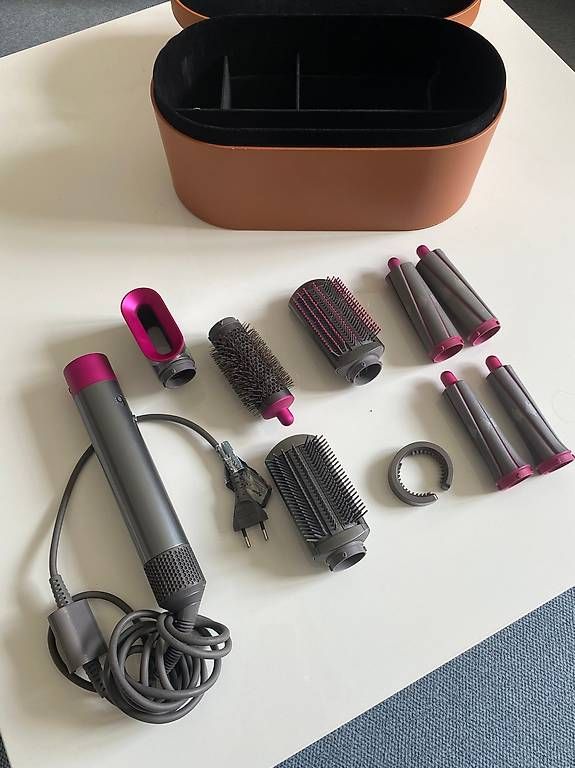 Piastre & Arricciacapelli: Dyson Airwrap Multi-Styler / Haarfön / Haartrockner – Usato da Emmen venduto da Ile88 1