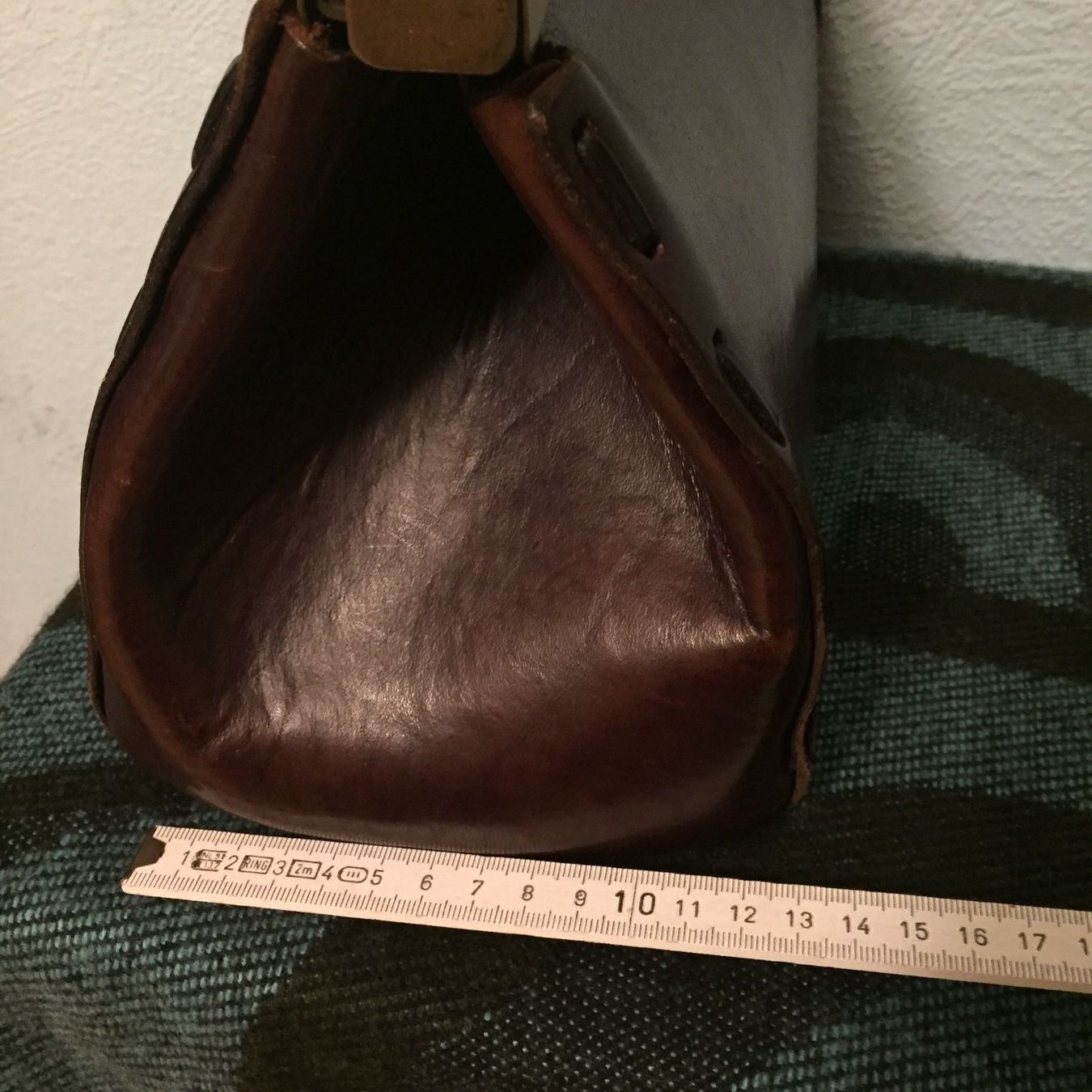 Taschen für Damen: Rare Sac vintage cuir chocolat – Gebraucht aus Genève von ct_fqr8 6