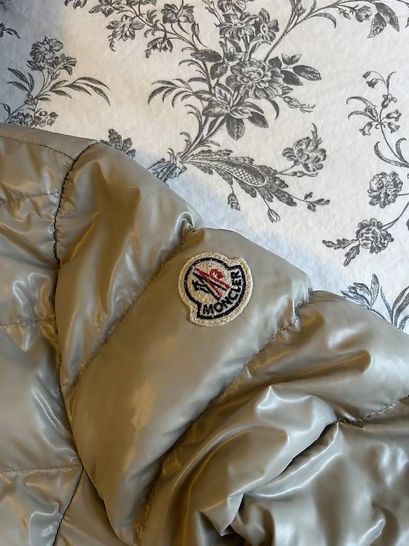 Giacche: Doudoune Moncler  – Usato da Lausanne venduto da lol_fg6r 2