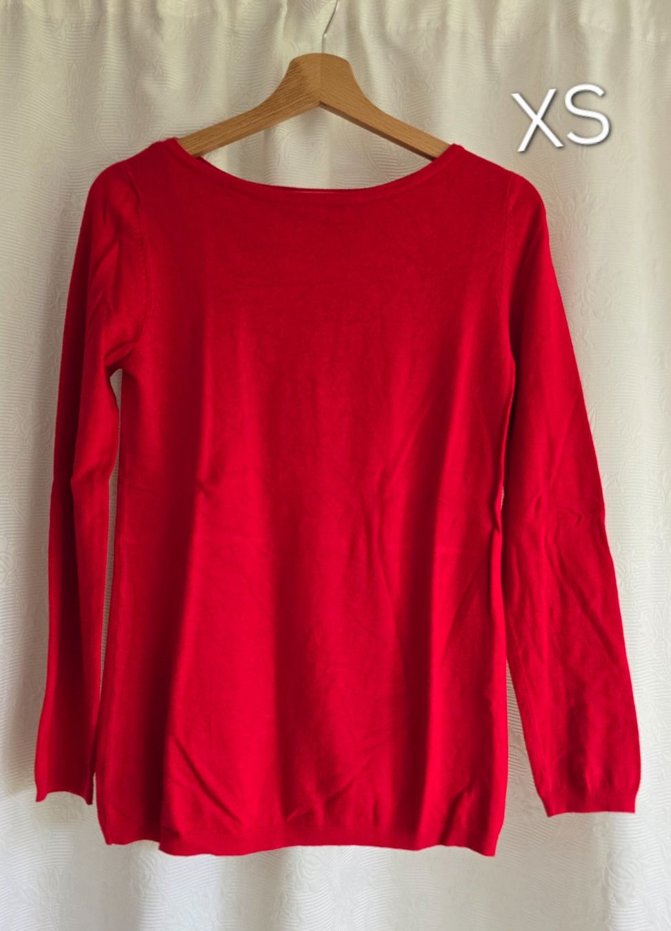 Pulls & Sweat-shirts: Roter Damenpullover, XS, Feinstrick – D'occasion à Meggen par everydaysale