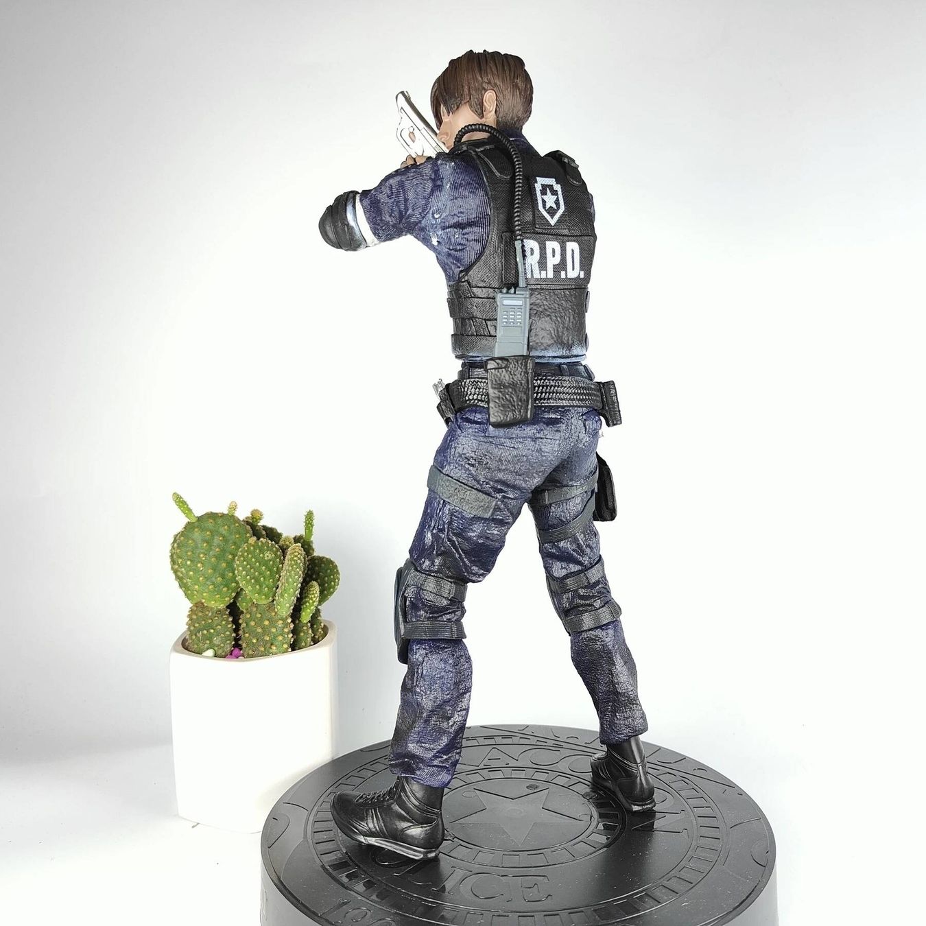 Figuren: Resident Evil 2 Leon S. Kennedy Figure - R.P.D. Ver. – Neu (gemäss Beschreibung) aus Glattbrugg von har_jgc7 1