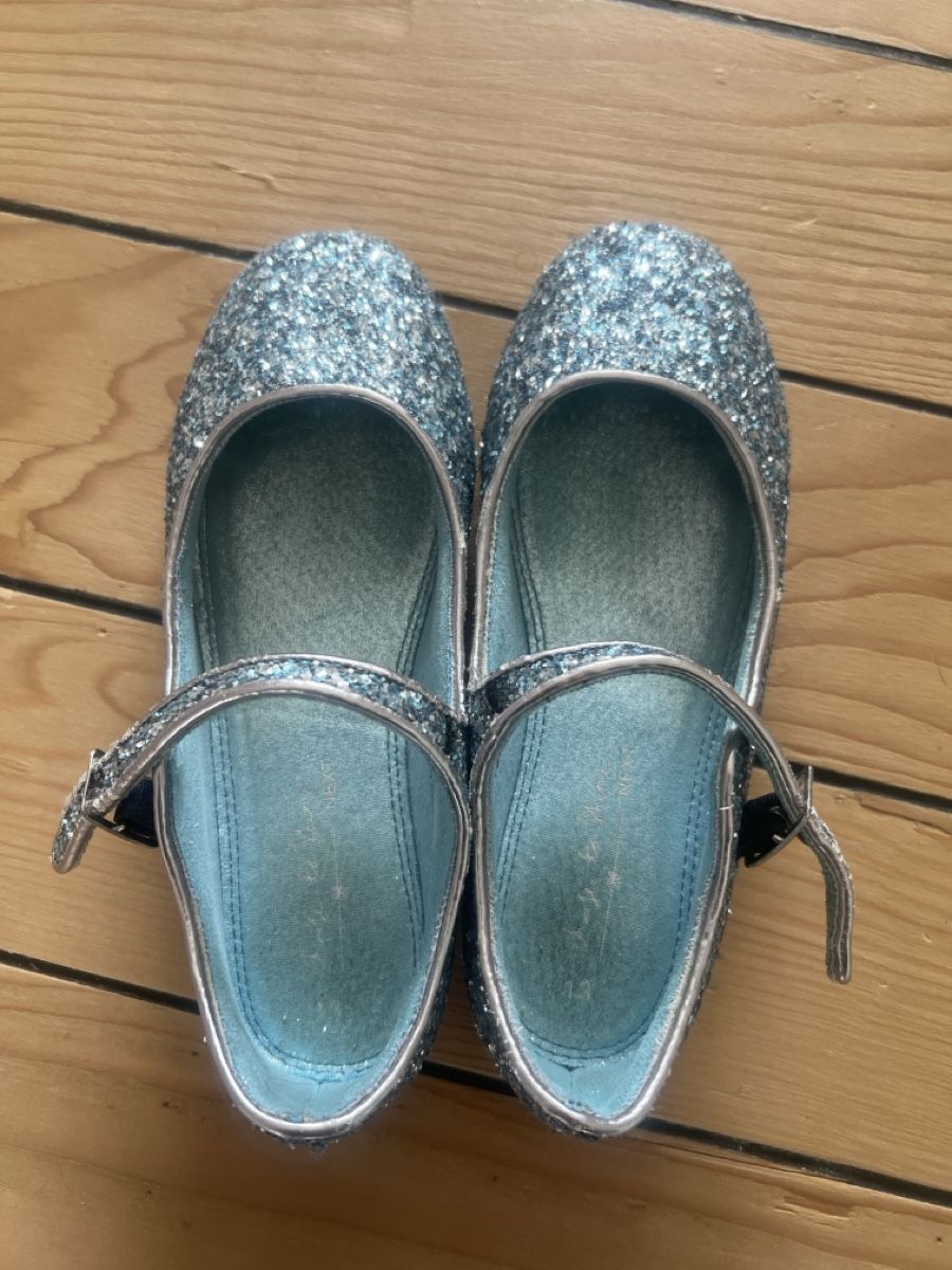 Next Scarpe per ragazze: Elsa Glitzerschuhe in hellblau – Usato da Allschwil venduto da Fabienne0124
