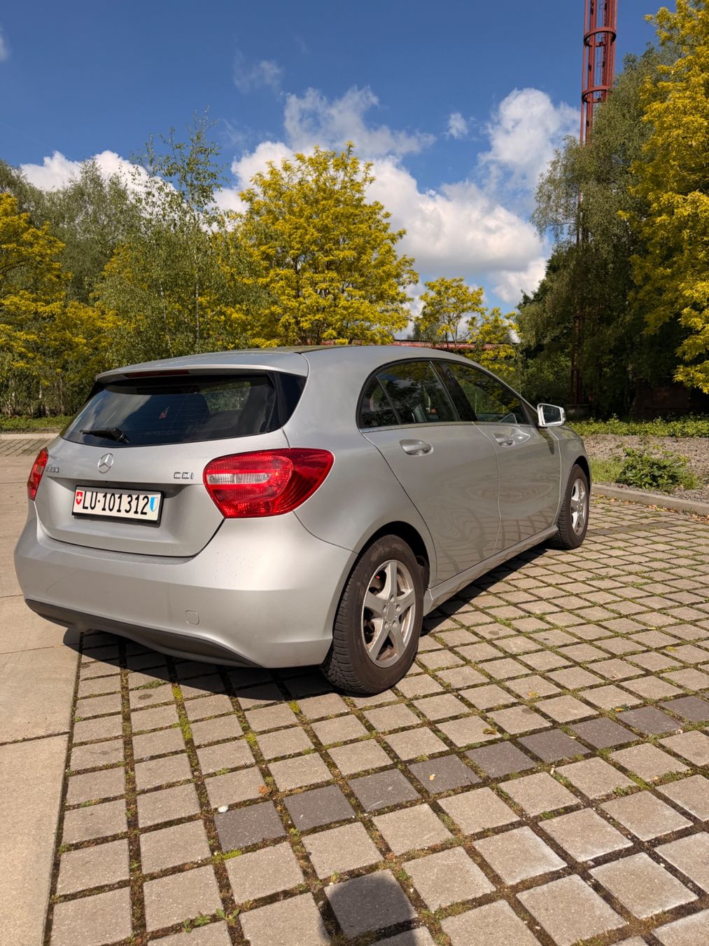 Mercedes-Benz Autos: MERCEDES-BENZ A 180 CDI BlueEfficiency – Gebraucht aus Emmen von eis_kyp8 3