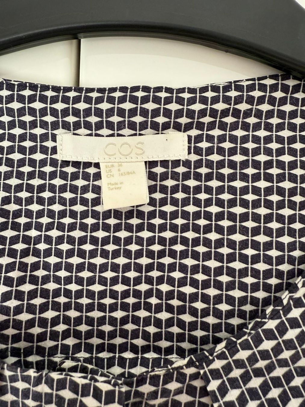 Cos Camicette: COS blouse size 36 very good condition – Usato da Muzzano venduto da Sidney_3 2