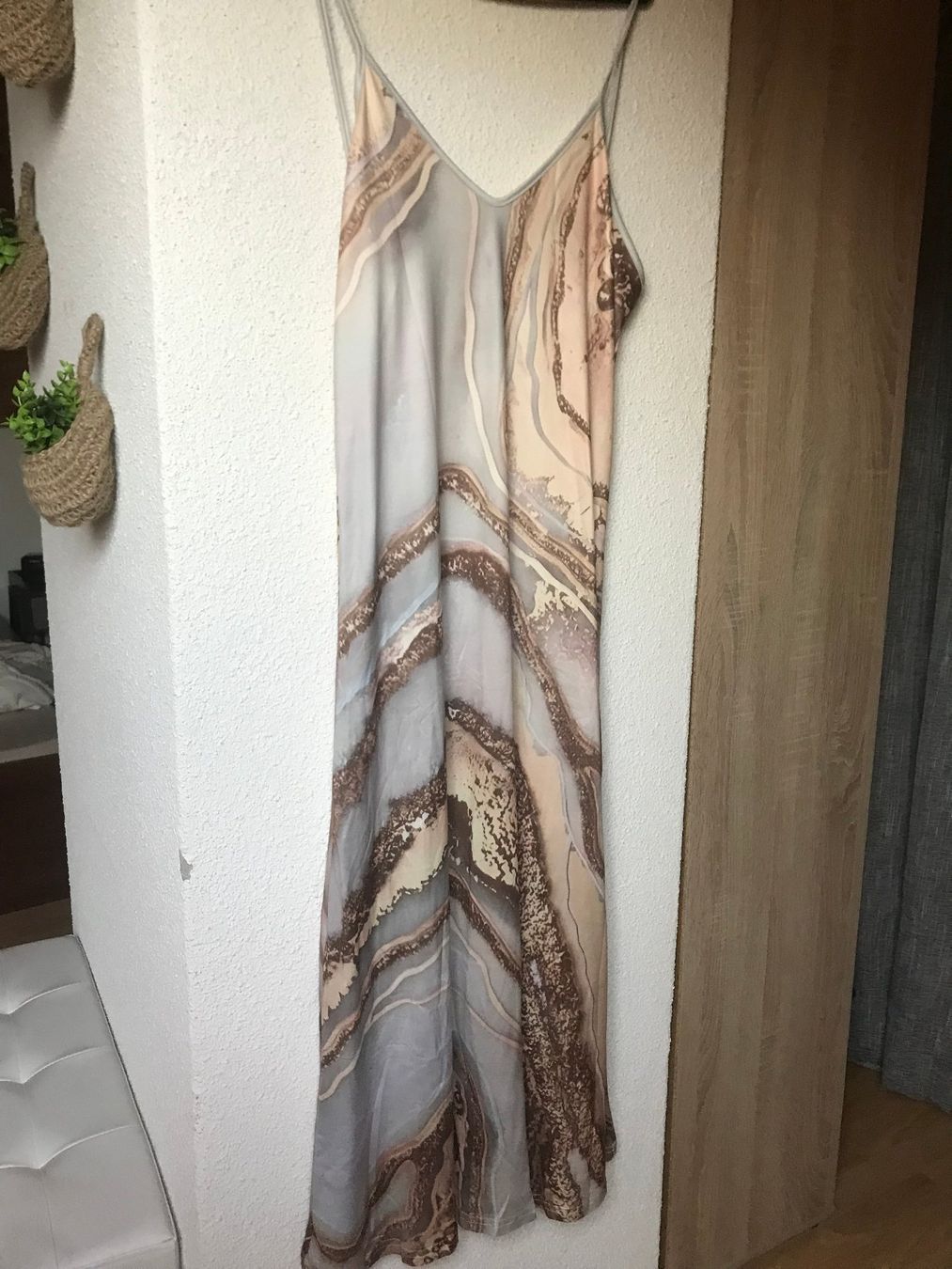 Vestiti: Robe – Usato da Gorgier venduto da chahn