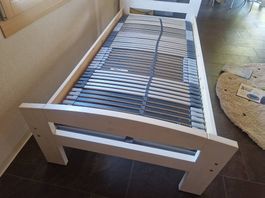 Bett 200 x 90cm