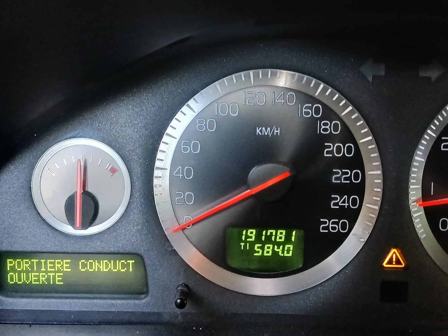 Volvo Autos: Volvo V70 2.5T AWD – D'occasion à Lausanne par  6