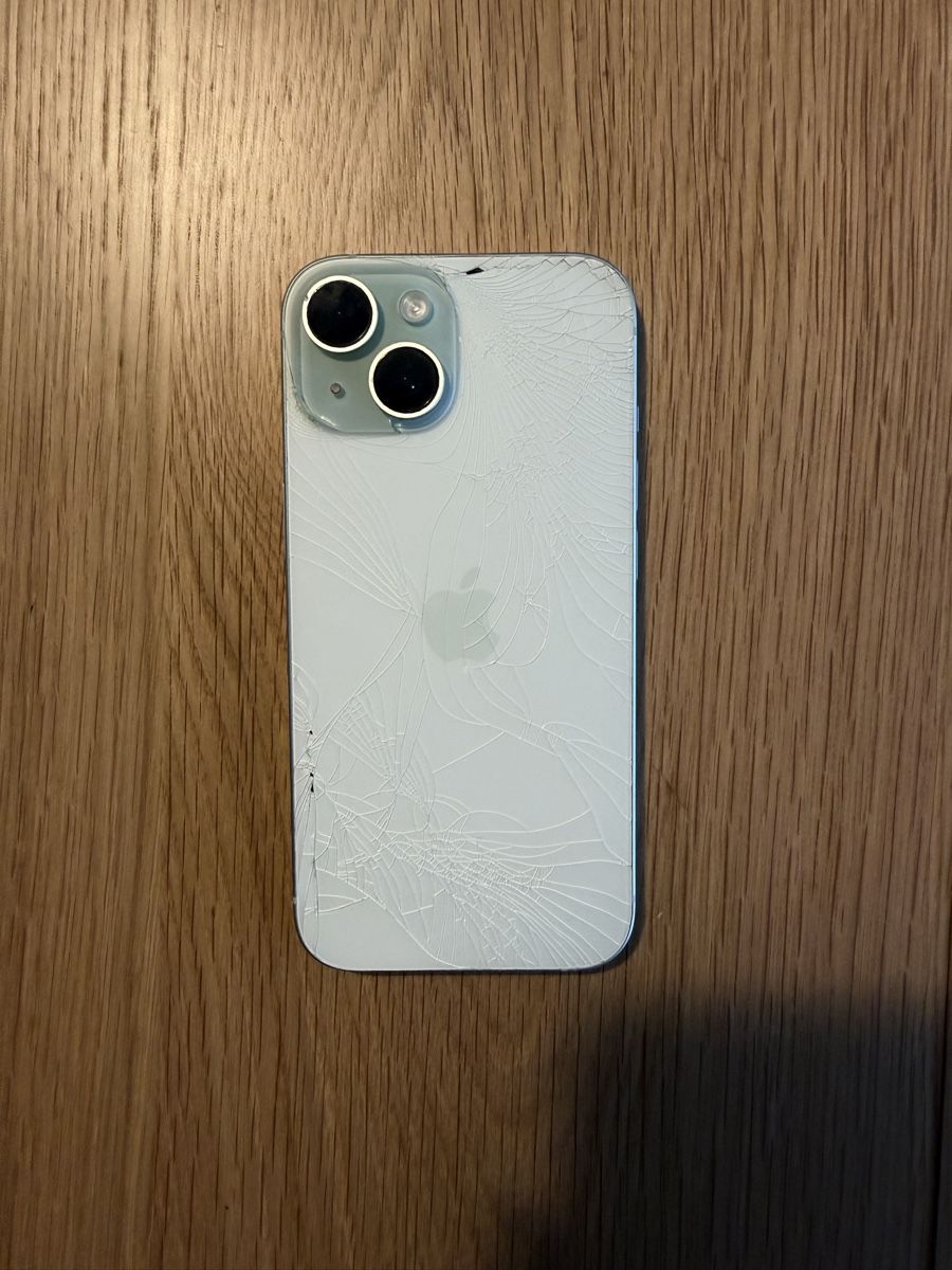 Apple Telefoni cellulari / Smartphones: IPhone 15 128GB gebraucht – Usato da Zollikofen venduto da PokemonYB 2