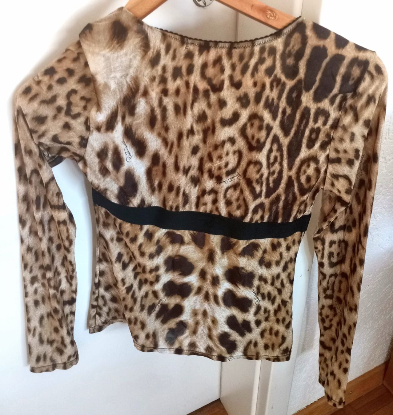 Roberto Cavalli Camicette: Roberto Cavalli Langarm Oberteil  Grösse 42 – Nuovo (secondo la descrizione) da Gwatt (Thun) venduto da lealisa007 1