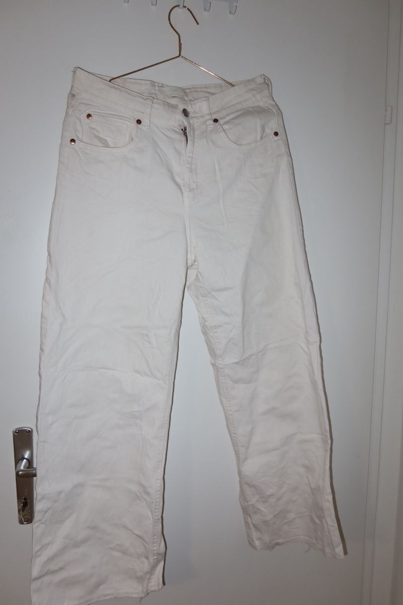 H&M Jeans: weisse Jeans H&M Gr. 40 – Nuovo (secondo la descrizione) da Steffisburg venduto da lauraview 1