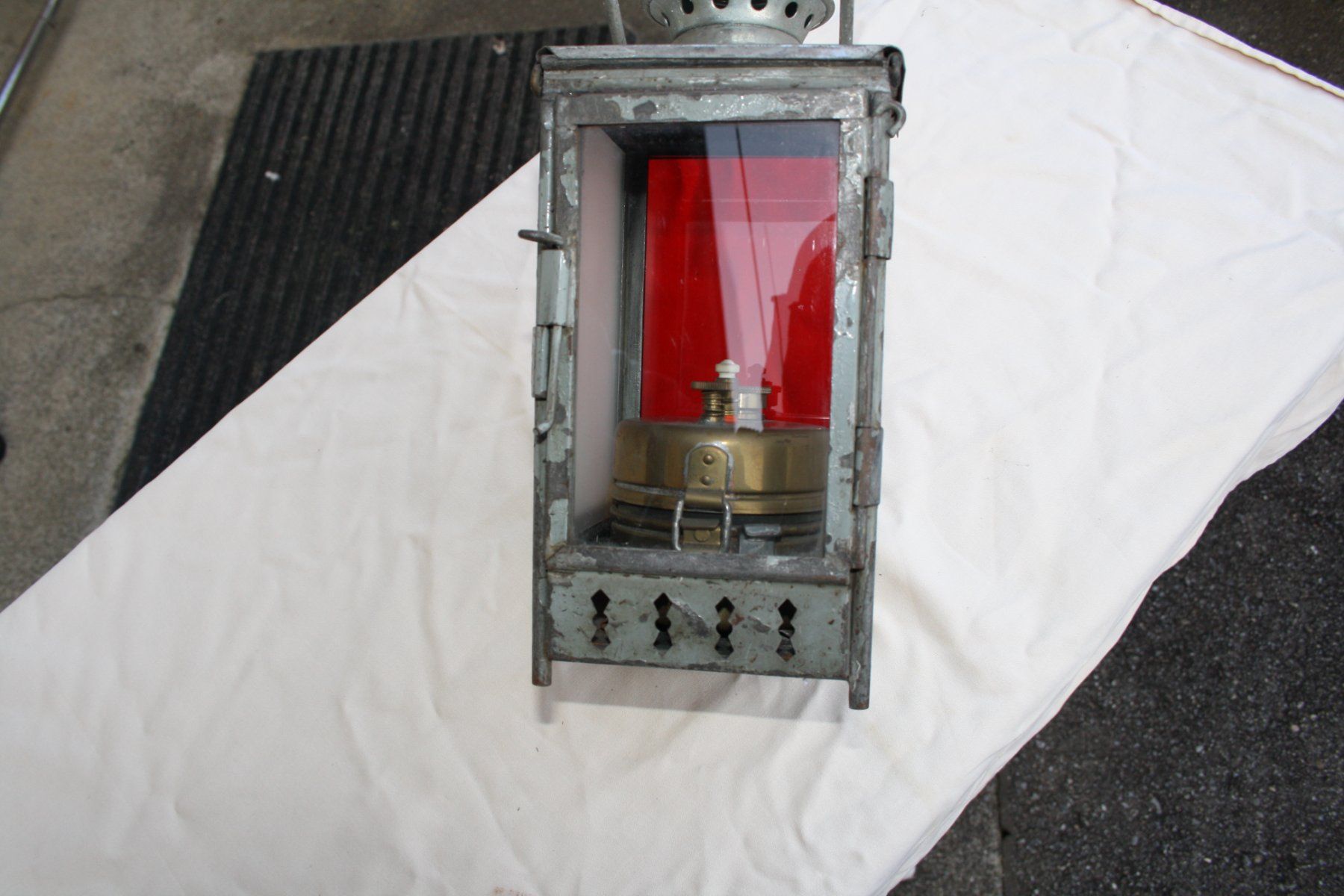 SBB/CFF/FFS Lampade: SBB-CFF KARBID BAHN LAMPE – Usato da Wauwil venduto da Pneuedy 1