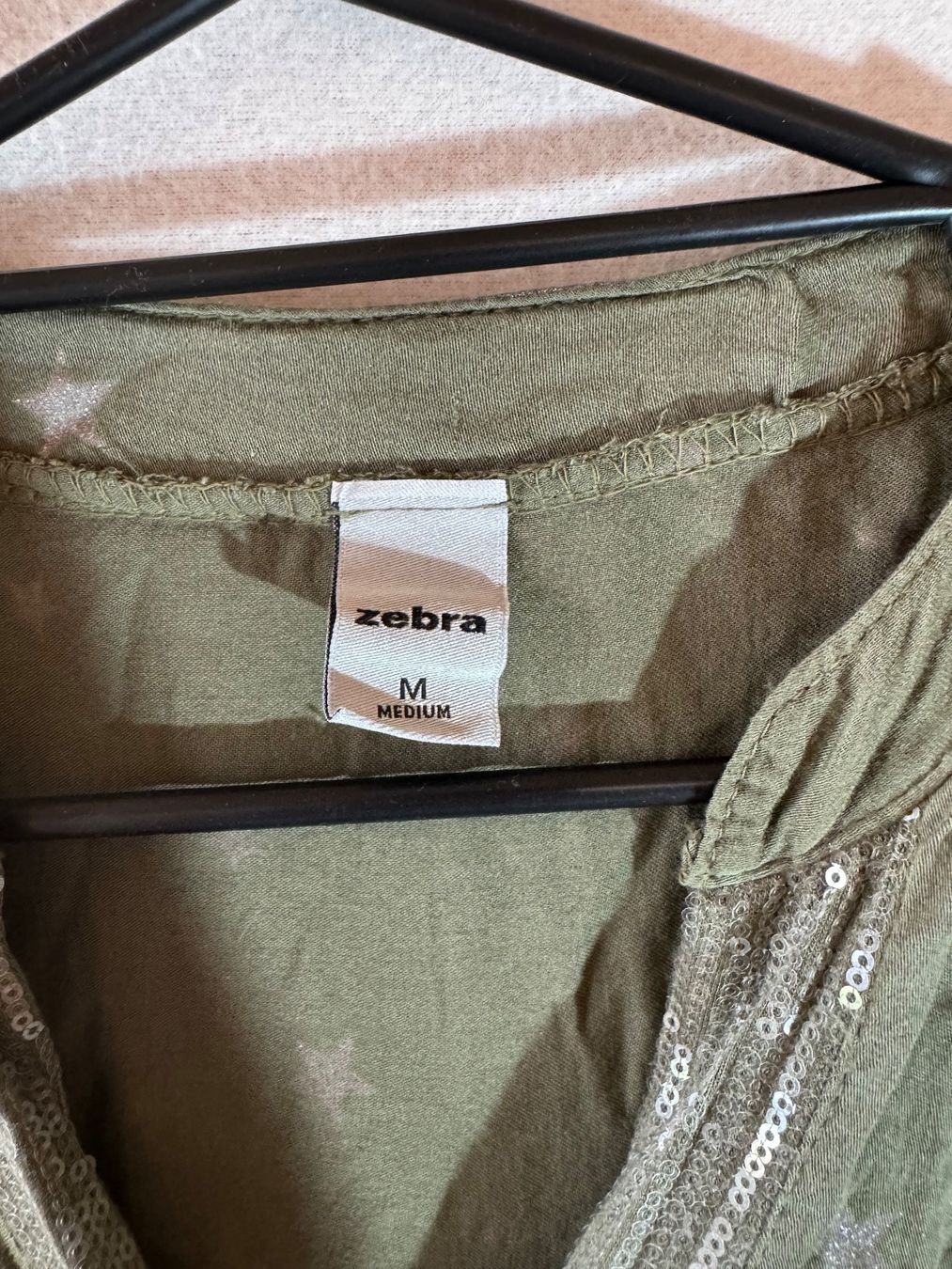 Zebra Camicette: Grüne Bluse mit Pailletten von Zebra Gr. M – Usato da Grosswangen venduto da SALE_SALE_SALE 2