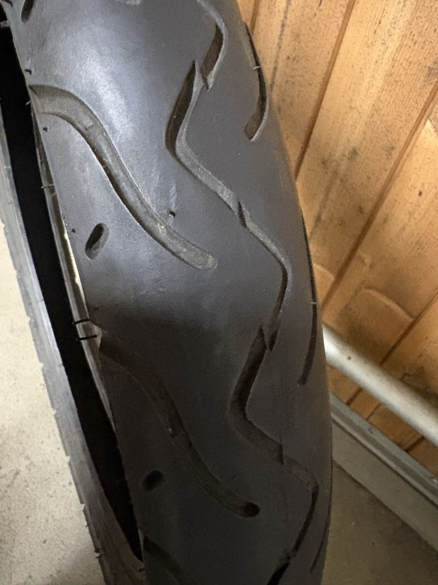 Ciclomotori: Mofa Pneu Vee Rubber – Usato da Wattwil venduto da Emil. 2