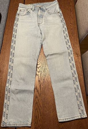 Levi's Damen Premium Jeans W24/W26