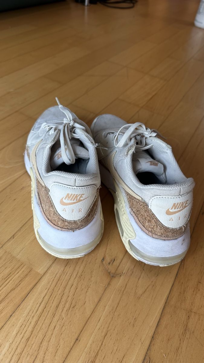 Nike Damenschuhe: Nike Air Max – Gebraucht aus Rickenbach-Sulz von hel_yx9y 2