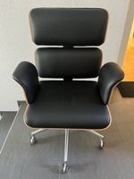 Bürostuhl Leder, Holzschale Nussbaumoptik
