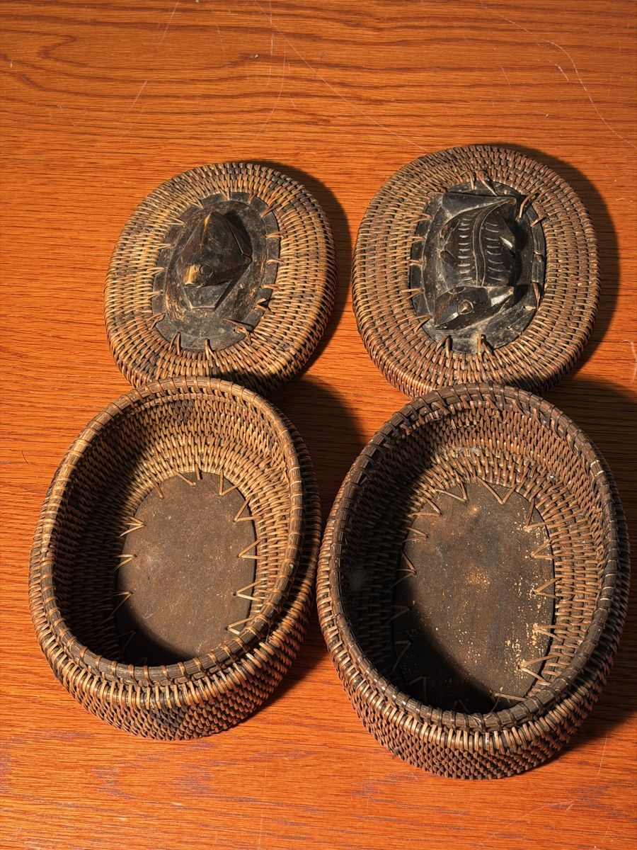 Barattoli: Unique Vintage Wicker Boxes with Carved Stone Details – Usato da Lausanne venduto da vas_mbk2 4