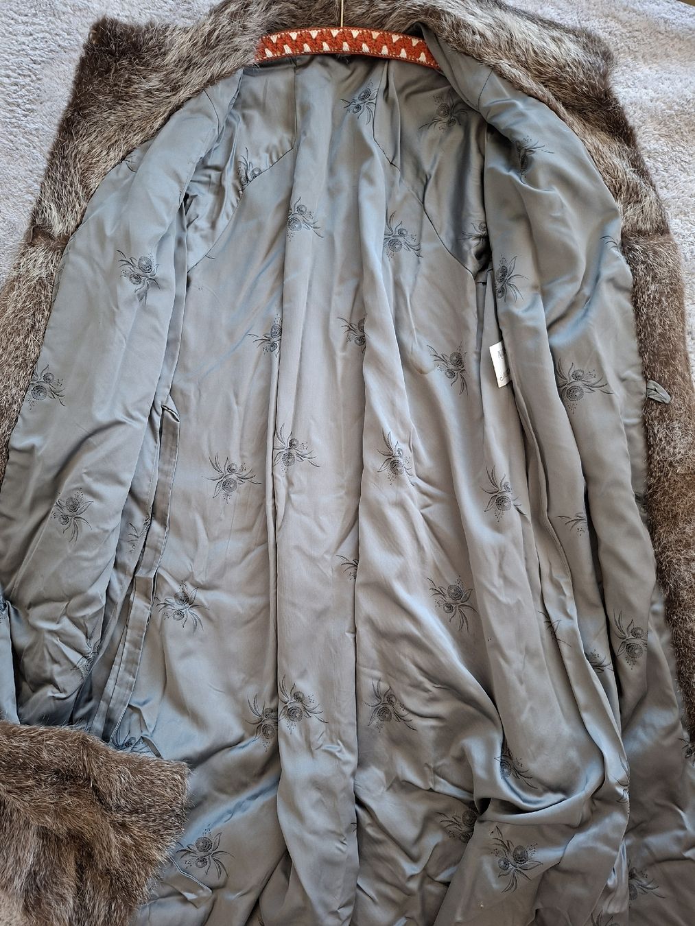 Cappotti: Manteau en fourure long  – Usato da Renens VD venduto da ser_j2fn 7