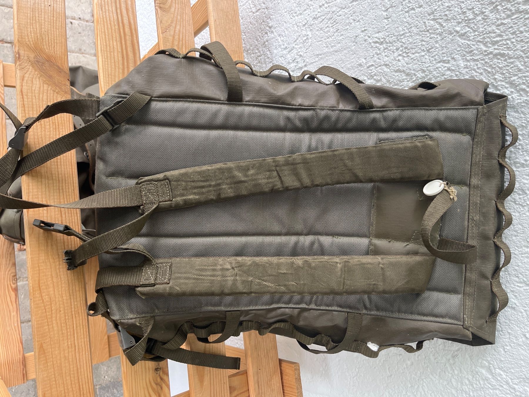 Schweizer Armee Zaini: Militärrucksack, von 1990 – Usato da Uhwiesen venduto da cinnaj 2