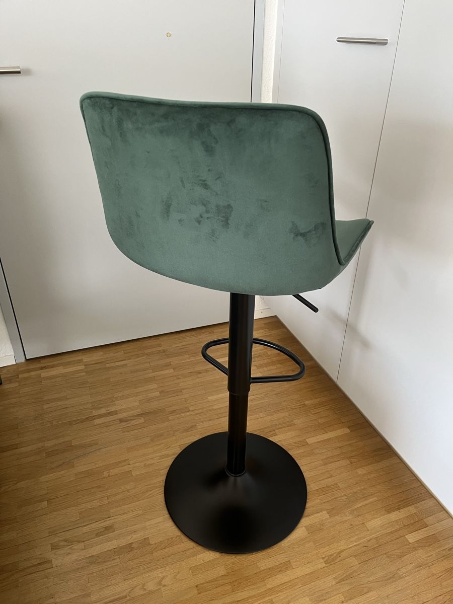 Beliani Tischset: Beliani grünesamt Barstühle/ Bartisch – Gebraucht aus Lyss von kal_777h 4