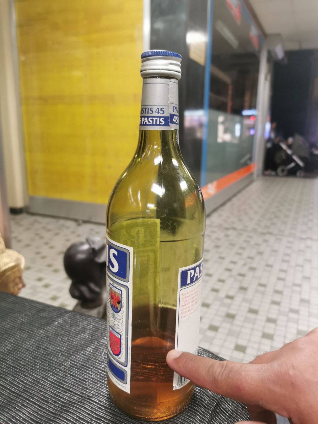 Bevande alcoliche: TRÈS ANCIENNE BOUTEILLE DE PASTIS ENTAMÉE – Usato da Genève venduto da Leboucheoreilles 7