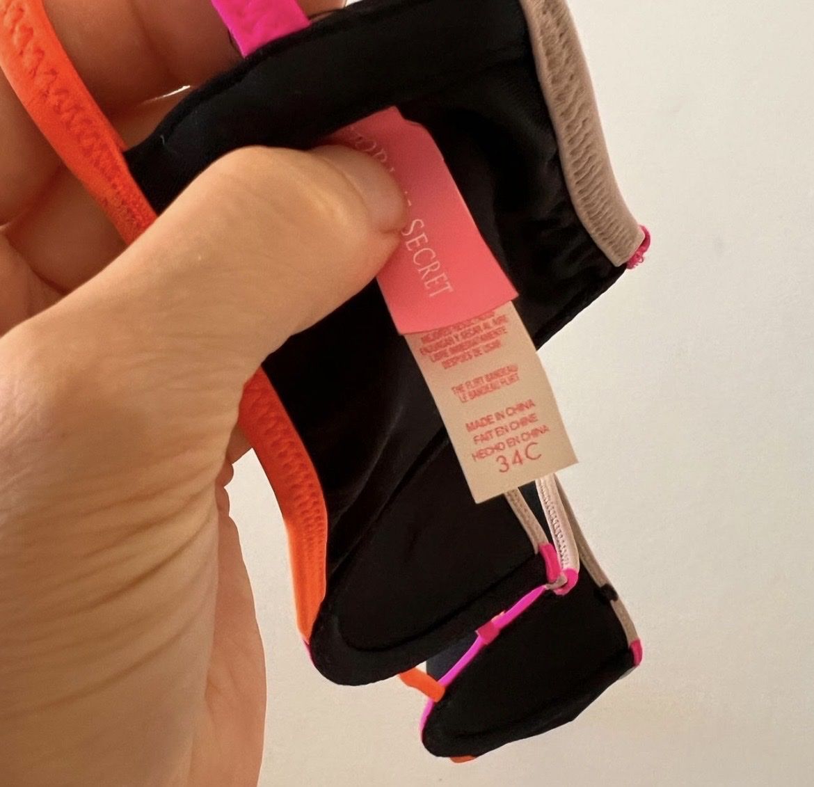 Victoria's Secret Costumi da bagno & Bikini: Victoria’s Secret bikini top – Nuovo (secondo la descrizione) da Stäfa venduto da bambinas 1