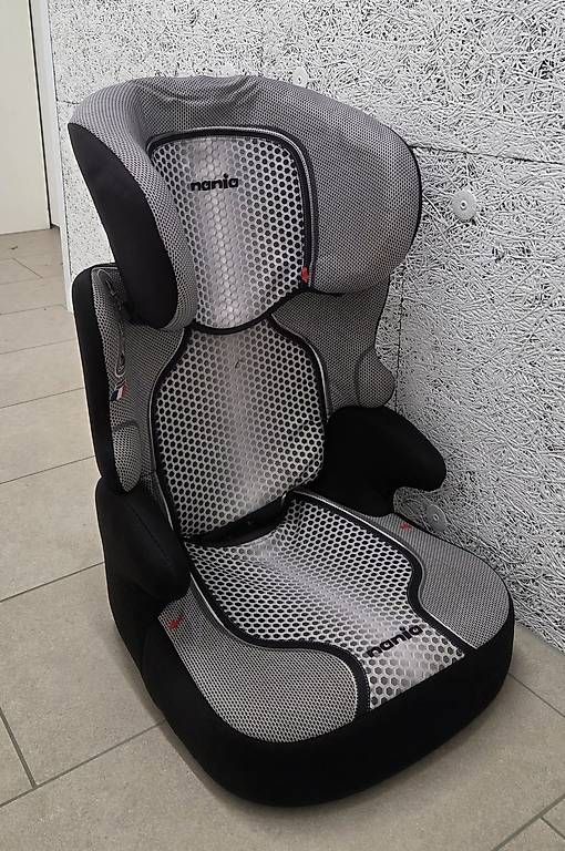 Seggiolini per auto: Kindersitz Sitzerhöung fürs Auto – Usato da Hittnau venduto da Loonatic