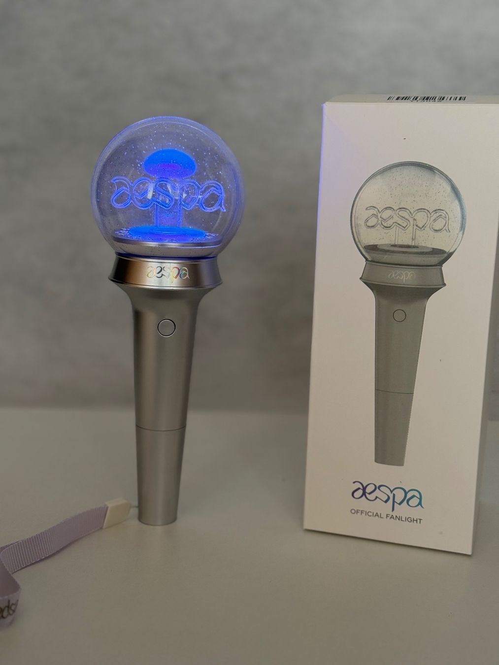 Lampade: AESPA Lichtstab | Light Stick (K-Pop) – Nuovo e nell'imballaggio originale da Zug venduto da becausewelovek.com