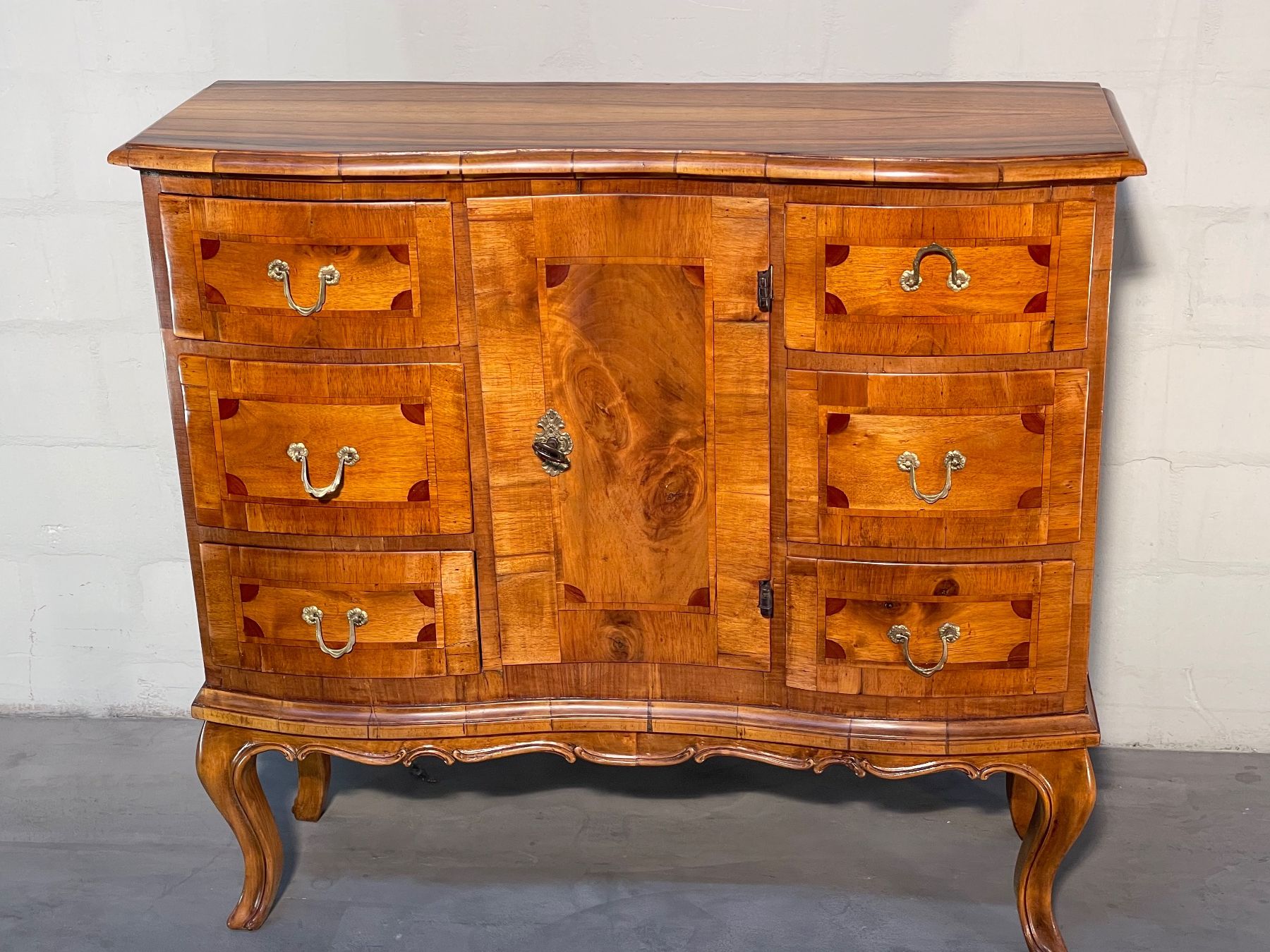 Commodes: Antiker Barock Kommoden. Neue restauriert, mit Schellack – D'occasion à Langendorf par zloker 2
