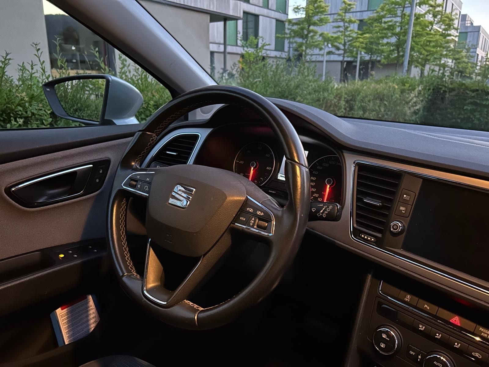 Seat Automobili: Seat Leon 1.6 TDI DSG – Usato da Olten venduto da Luzias11 1