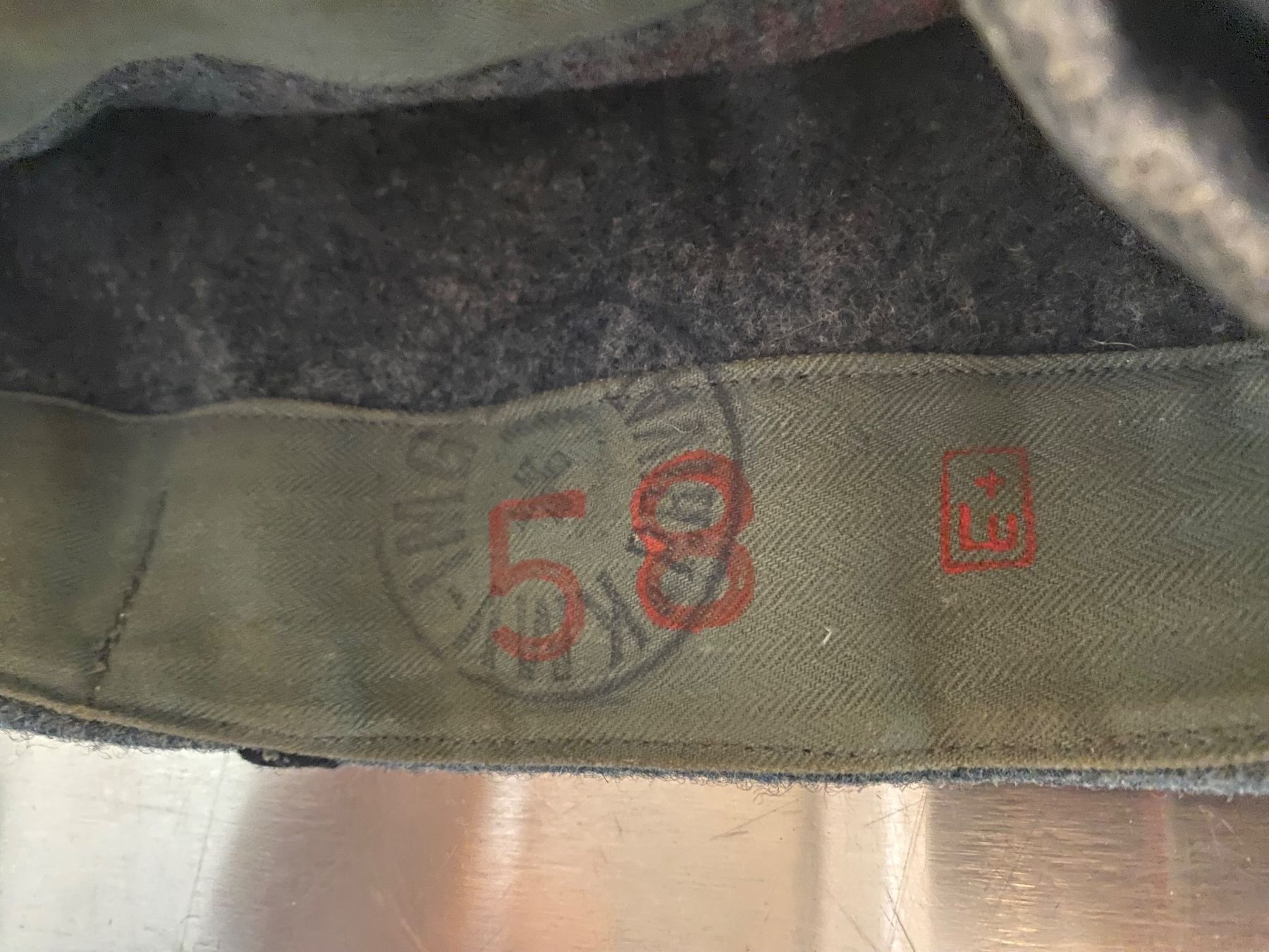 Armée suisse Uniformes: Filzkappe, Schweizer Armee,  Gr. 58 – D'occasion à Winterthur par nor_qtg7 3