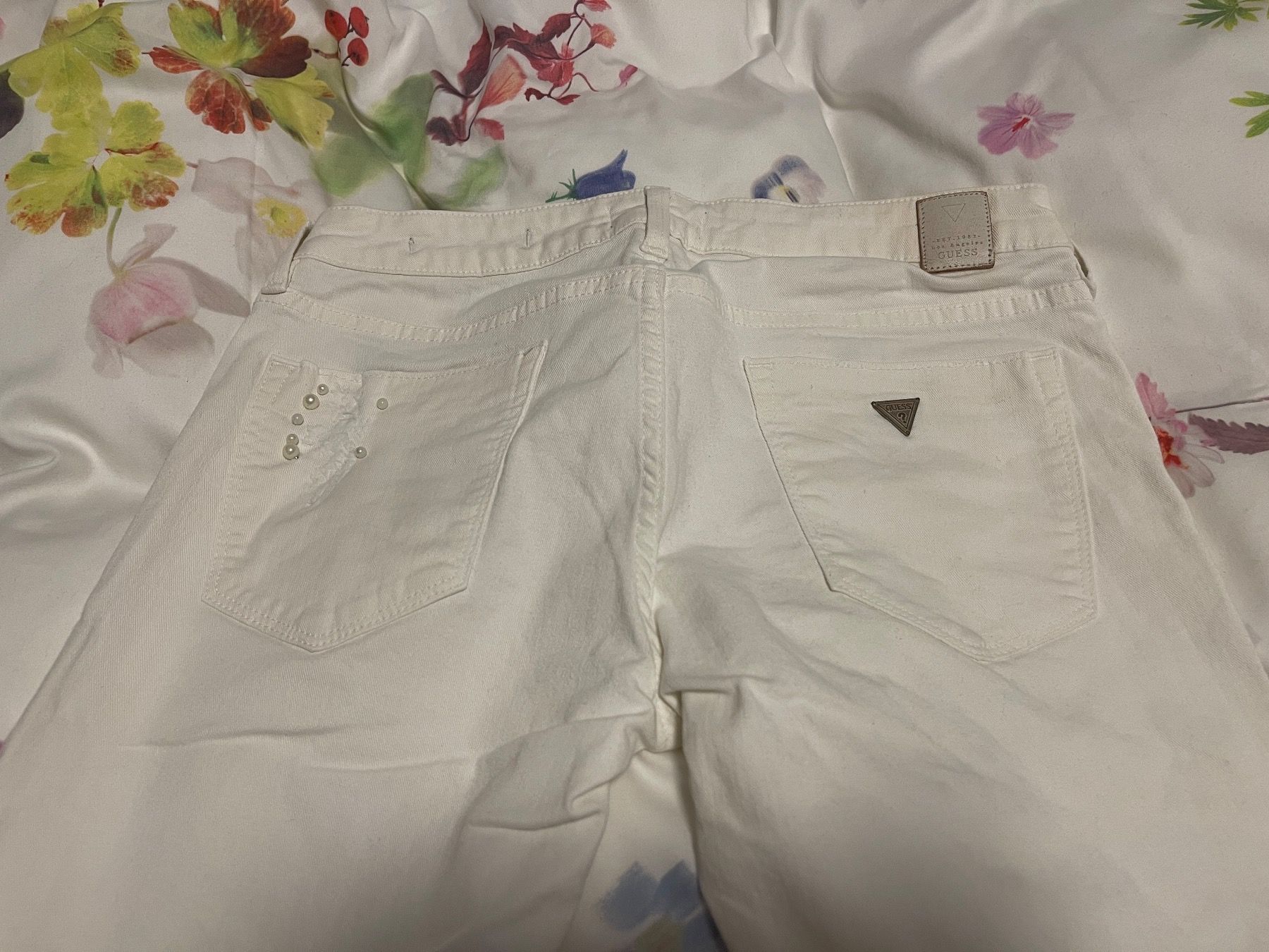 Guess Jeans: Guess Jeans 29 – Nuovo (secondo la descrizione) da Winterthur venduto da Deal246 3
