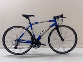 Rennvelo mit geradem Lenker
