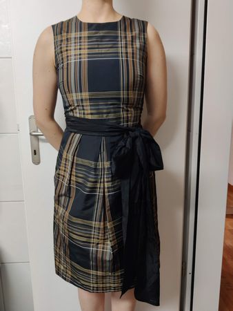 Schönes kariertes Kleid, Zara, S