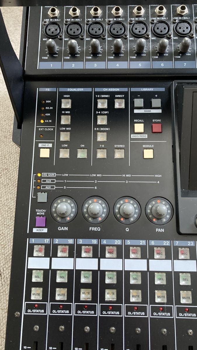 Tascam Console di mixaggio: Tascam DM-24 Digital Mischpult – Usato da Chevenez venduto da Electro-Rick 2