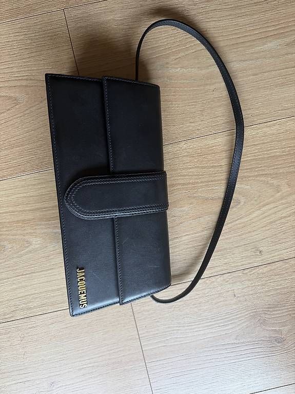Borse da donna: Jacquemus borsa nera – Usato da Giubiasco venduto da ang_65sl 1