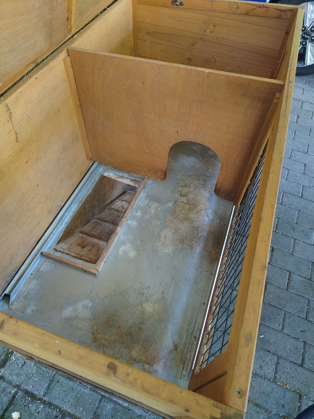 Käfige, Transport & Sicherheit: Kleintier Stall – Gebraucht aus Luzern von Doublebassclode 2