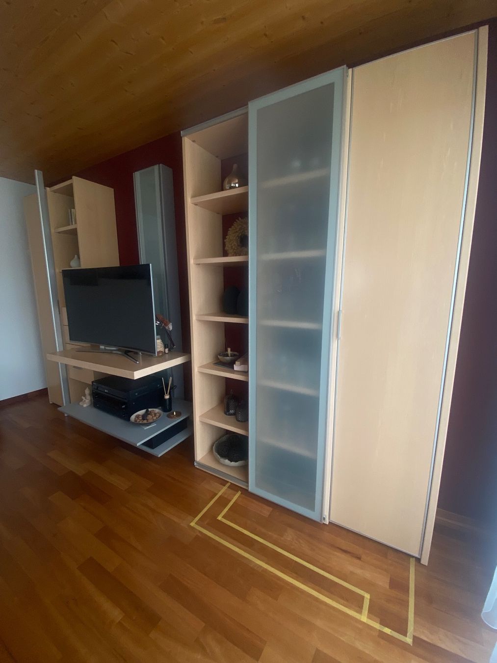 Mobili TV: Wohnkombination – Usato da Kägiswil venduto da mel_58yj 2